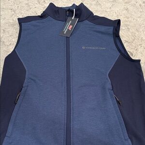 NWT Men’s Vineyard Vines Navy and Blue Zip-Up Vest